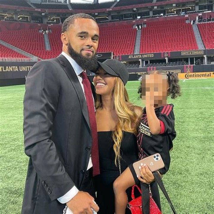 Anton Walkes Age, Bio, Wife; Girlfriend, Children, Family
