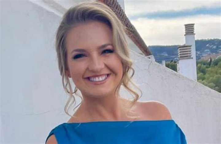 Below Deck's Daisy Kelliher Shares Swimsuit Photo to be "Sun Safe"