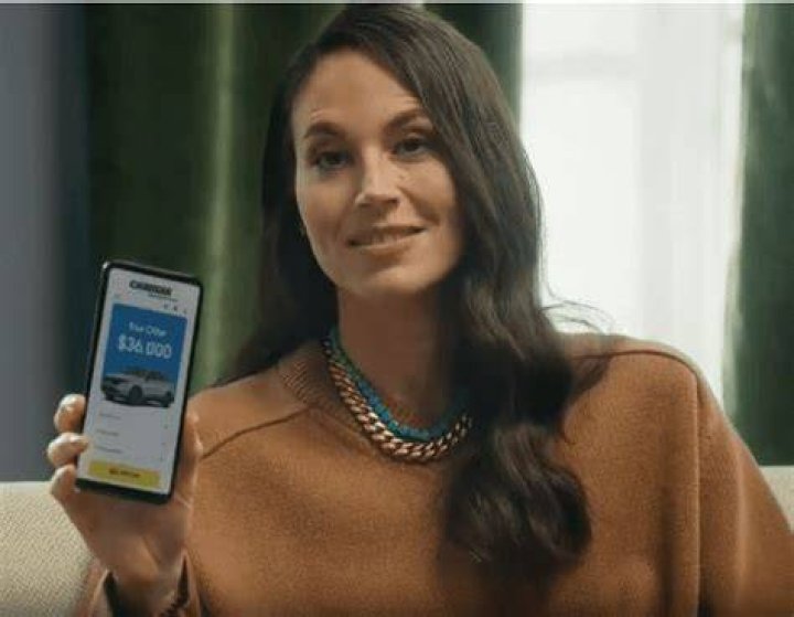 Carmax Commercial Actress 2023: Sue Bird With Stephen Curry