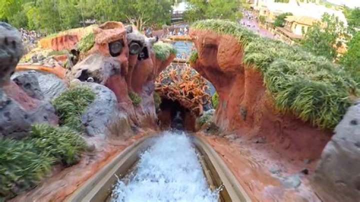 Did someone died on Splash Mountain? – Celebrity