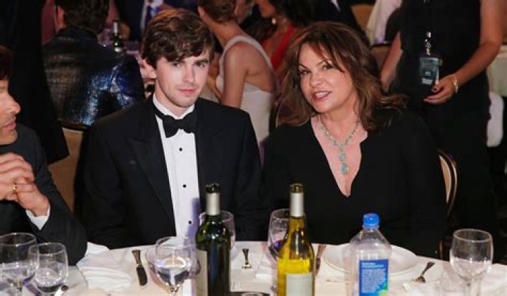 Freddie Highmore Biography - Facts, Childhood, Family Life & Achievements of English Actor