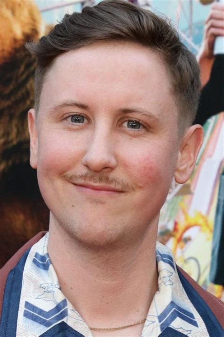 
How Much Money Does Johnny Pemberton Make? Latest Income Salary

