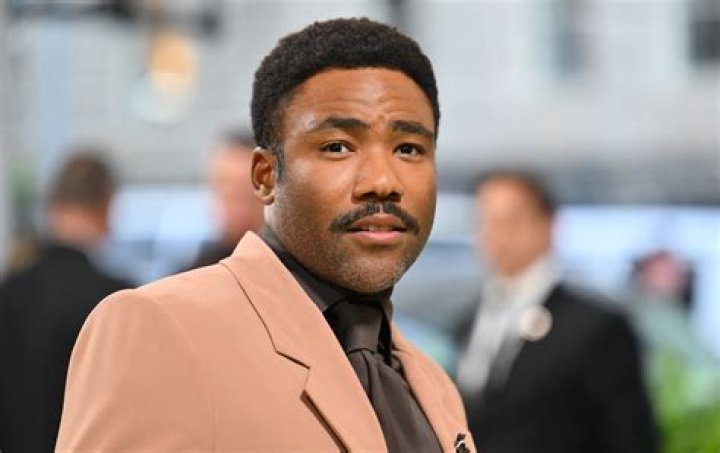 Is Donald Glover related to Danny Glover? – Celebrity