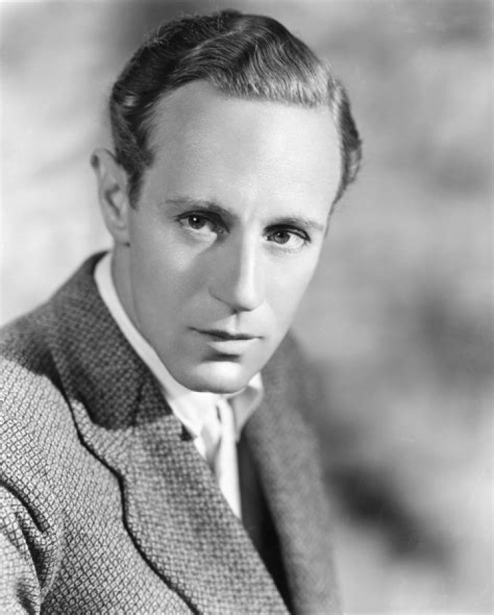 Leslie Howard Biography - Facts, Childhood, Family Life & Achievements