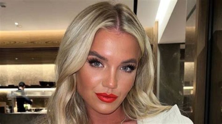 Molly Smith in Bathing Suit is "Not Ready for Summer to be Over" — Celebwell