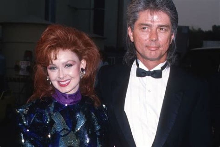 Naomi Judd Husband;Who is Larry Strickland? Age, Children, Net-Worth