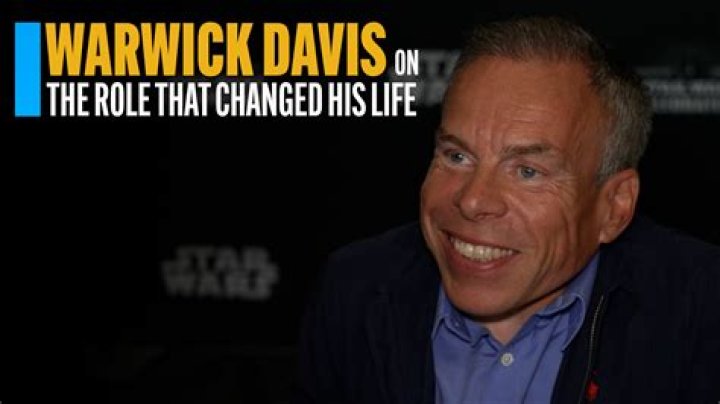 Warwick Davis Biography - Facts, Childhood, Family Life & Achievements